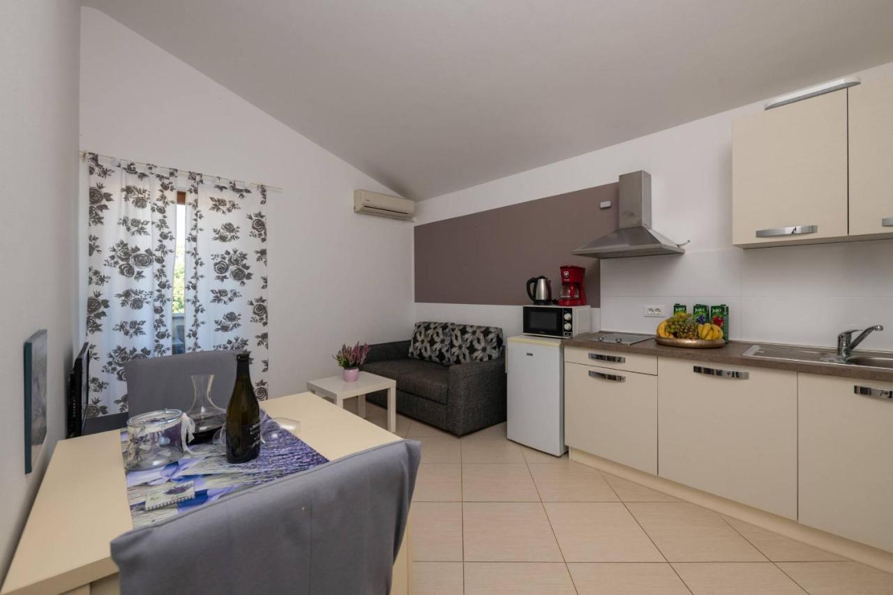 Apartmani Jana Porec Exterior photo